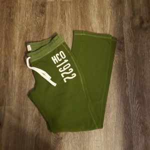 Hollister sweats size Large